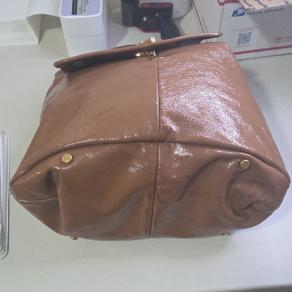 Yves Saint Laurent Pattent Leather Hobo - Picture 3 of 10